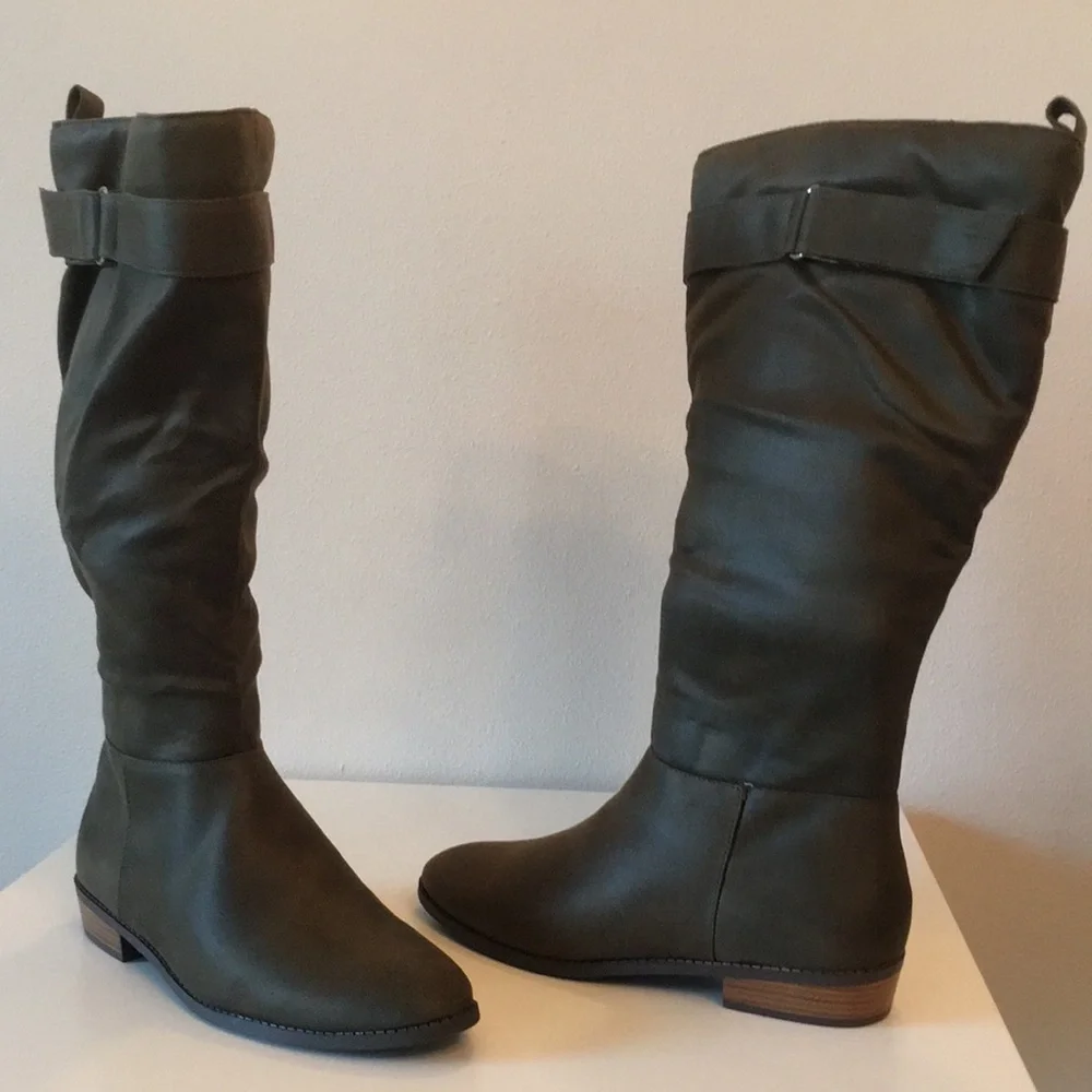New WB Woman’s Journee Collection Elegant Olive Knee-High Boots